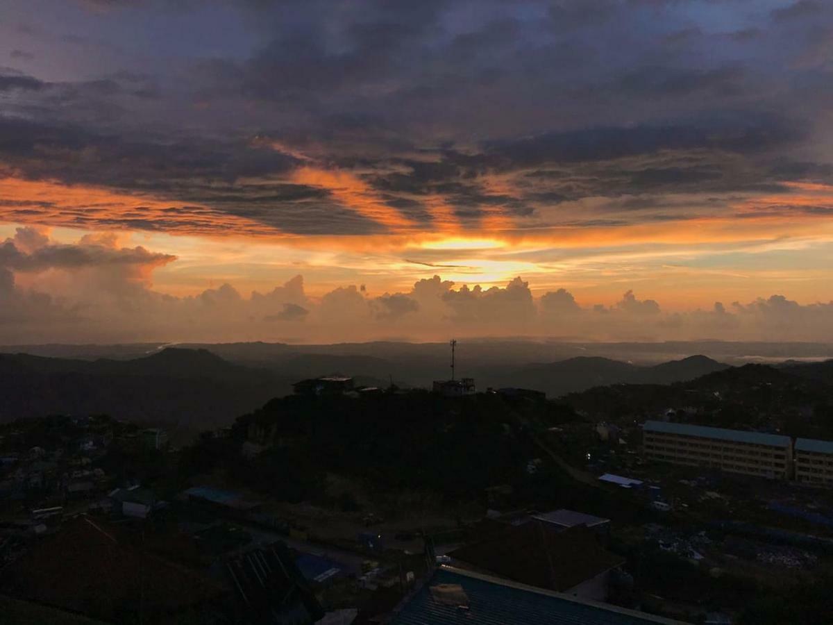 Vacation House In Baguio With Amazing Sunset Views Baguio City Εξωτερικό φωτογραφία